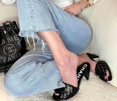 Guốc Chanel
