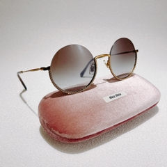 Kính Miu Miu