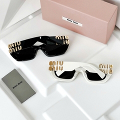 Kính Miu Miu