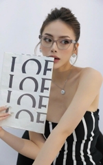 Kính Versace form mèo vuông