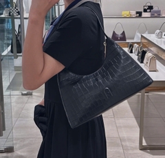 Túi Furla Diamante small đen da croc