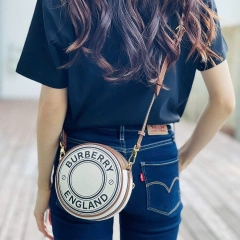 Túi Burberry luise round shoulder bag
