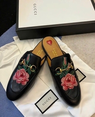 Sục Gucci