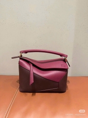 Loewe puzzle mini đỏ mận