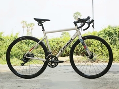 Xe đạp đua TrinX Climber 2.3 2024