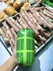 Giò bê Lê Duẩn - đặc sản Nghệ An