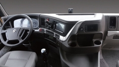 XE ĐẦU KÉO CHENGLONG 420HP ( Cầu Láp)- Đời mới Giằng V