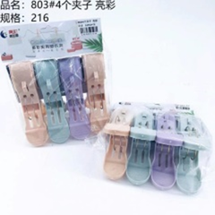 4 chiếc kẹp