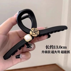 kẹp vuốt hình hoa tra đính ngọc trai