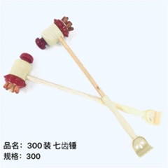 Búa bảy răng 300 chiếc.