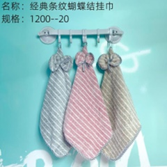 khăn treo nơ bướm