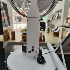 Quạt năng lượng mặt trời 30W cao cấp Akiko