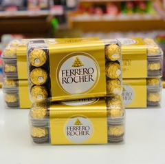 Socola Ferrero Collection Cao Cấp của Ý, thơm ngon đậm vị, được bọc một lớp socola sữa bên ngoài kết hợp cùng các loại hạt, có nhân kem và hạt dẻ bên trong - SWOT