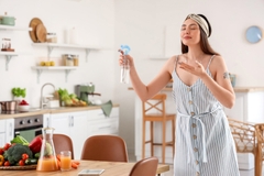 Cách Khử Mùi Thức Ăn Phòng Bếp Tức Thì Trả Lại Không Gian Sống Thơm Mát