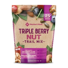 Hạt, trái cây khô và sô-cô-la tổng hợp member's mark triple berry nut trail mix