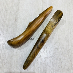Dùi ấn huyệt kiêm cạo gió
