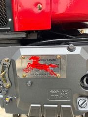 Động cơ diesel    L32NM (D32 gió đề )  CHANGCHAI SINCE 1913