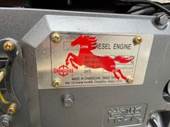 Động cơ diesel    L28NM (D28 gió đề )  CHANGCHAI SINCE 1913