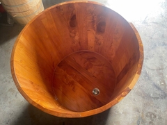 Bồn Tắm Đứng Bằng Gỗ Pơ Mu