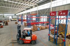 Mách bạn cách bịt lỗ khoan tường bằng Apollo Acrylic A100 cực hiệu quả