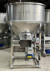 Máy Trộn Cám Giá Từ 5.400k - 8.500k: Lựa Chọn Công Suất 2 - 6 Bao Tối Ưu