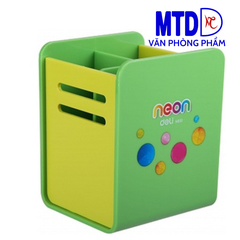 Cắm bút học sinh
