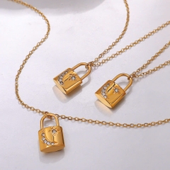 Locky Necklace
