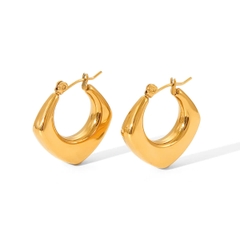 Naomi Hoops