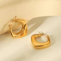 Naomi Hoops
