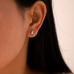 Victoria Studs
