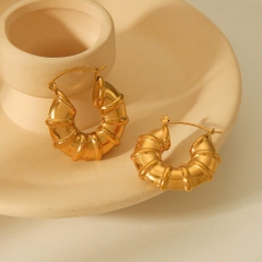 Maya Hoops