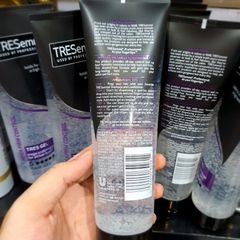 Gel vuốt tóc TRESemme Mega Hold 5 - 255gram