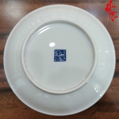 Dĩa Vẽ Tay Sứ Cảnh Đức Hình Cá đường kính 18 cm - D19