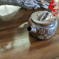 Ấm Gốm Sứ Long Tuyền Hình Hoa Anh Đào LT47AM - 160ml