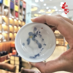 Tách Sứ Cảnh Đức Vẽ Tay 2 Mặt- Hoa Lan Màu Nhạt