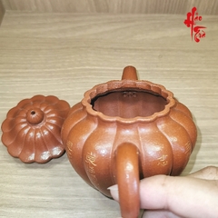 Ấm tử sa Cúc Biện Cư Sĩ, Hồng Nê, 260cc