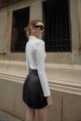 Vivan Skirt - Chân váy Da Dập li