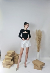 Áo thun xoắn ngực tay dài