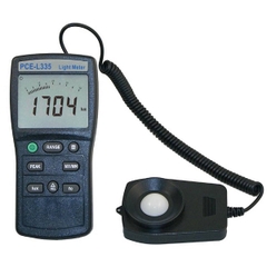 Máy đo cường độ ánh sáng PCE L335 (0-400,000 Lux)