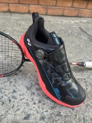 Giày Cầu Lông Yonex 88 Dial - Đen Đỏ
