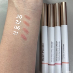Kẻ viền môi Heart Percent Dote On Mood Lip Pencil - MÀU 20 Salmon Beige