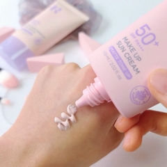 Kem chống nắng nâng tone Holika Makeup Suncream Matte Tone Up SPF50+ PA+++ 60ml