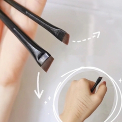 Cọ đầu xéo eyeliner / chân mày ( no brand)