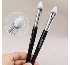Cọ che khuyết điểm tam giác nón G1089 ( no brand)