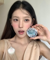 Má hồng Flower Knows Shell's Jewel Silk Satin Blush - 03 Coral Seashell