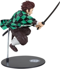 McFarlane Toys - Demon Slayer 12" Wave 1 - Tanjirou Kamado (Large Item, Action Figure)