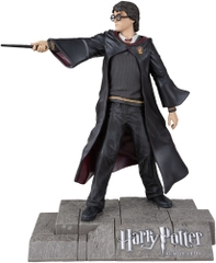 McFarlane Toys - Movie Maniacs 7" Posed - WB100 Wave 1 - Harry Potter (Harry Potter And The Goblet Of Fire) (Large Item, Action Figure)