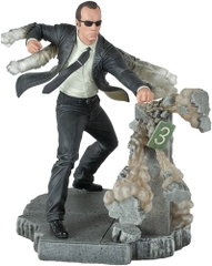 Diamond Select - The Matrix - Gallery Agent Smith PVC Statue (Large Item, Vinyl Figure, Collectible)