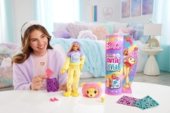 Mattel - Barbie Cutie Reveal - Cozy Cute Tees Barbie with Lion (Large Item, Doll)