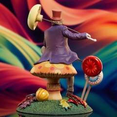 Diamond Select - Willy Wonka & The Chocolate Factory - Gallery PVC Statue (Large Item, Vinyl Figure, Statue, Collectible)